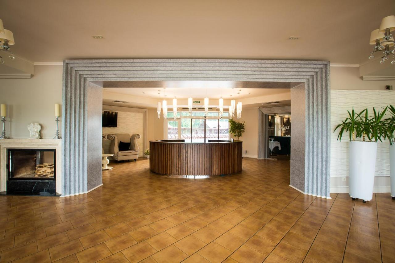 Georg Park Hotel Tarashany Extérieur photo