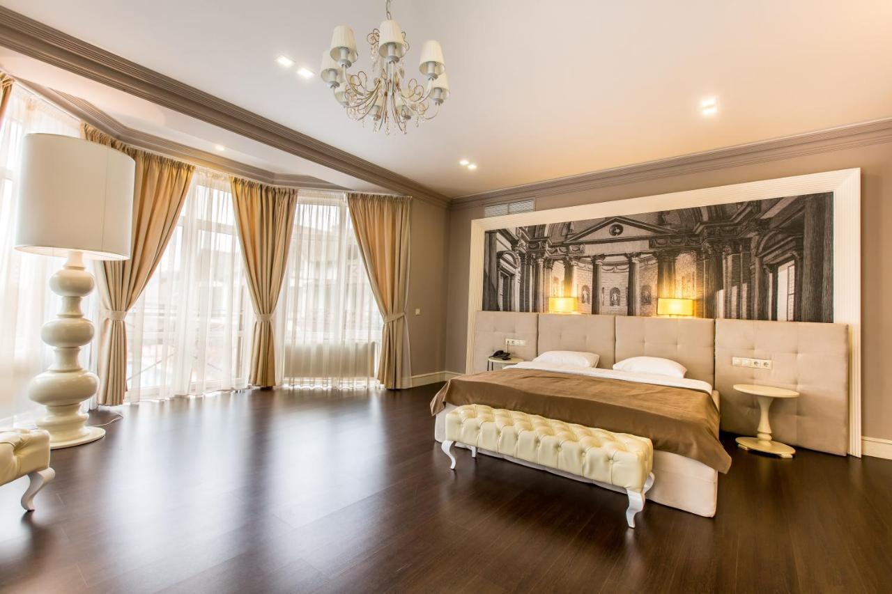 Georg Park Hotel Tarashany Extérieur photo