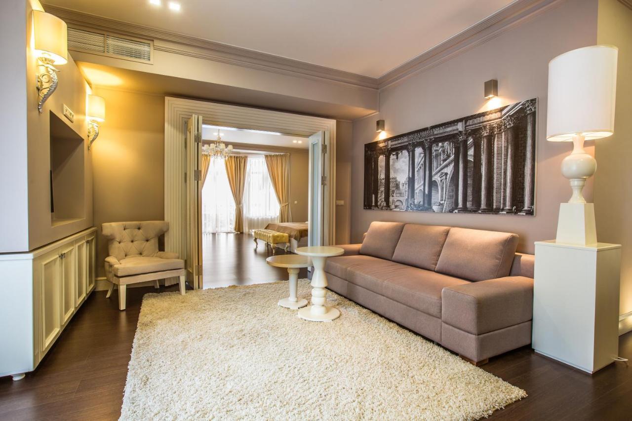 Georg Park Hotel Tarashany Extérieur photo