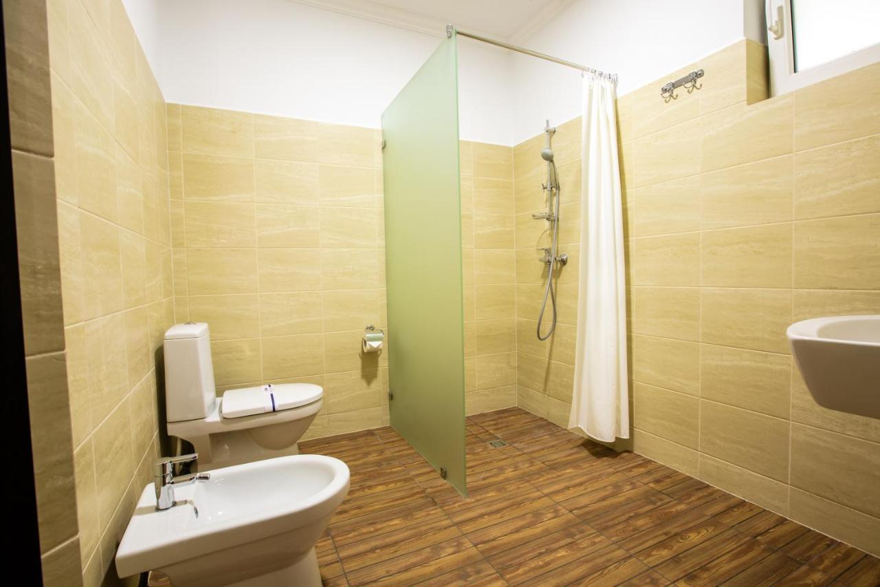 Georg Park Hotel Tarashany Extérieur photo